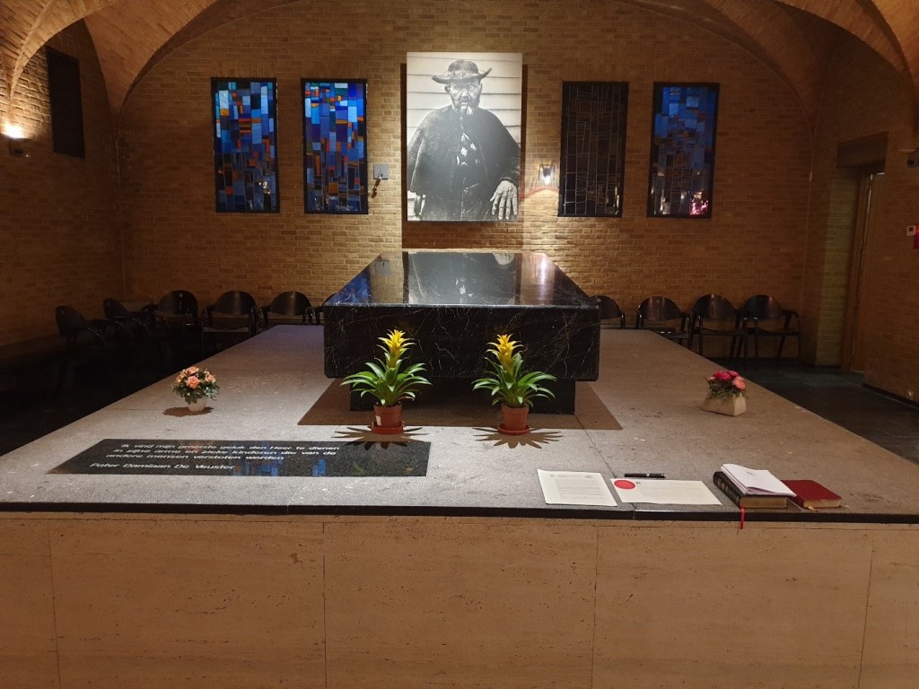 The crypt of Father Damien.