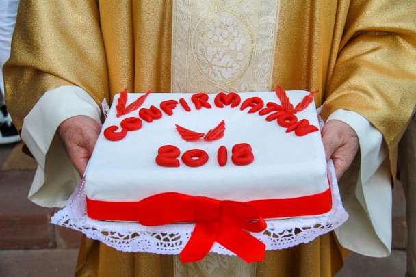 A celebratory 'Confirmation 2018' cake.