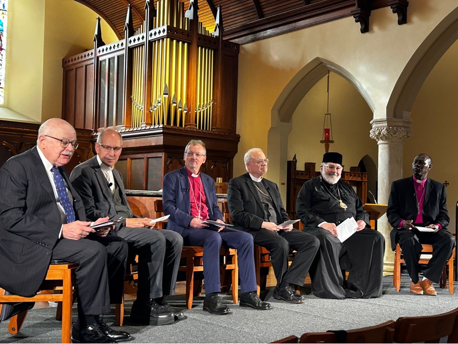 Row of leaders at Public Seminar IAARCUM